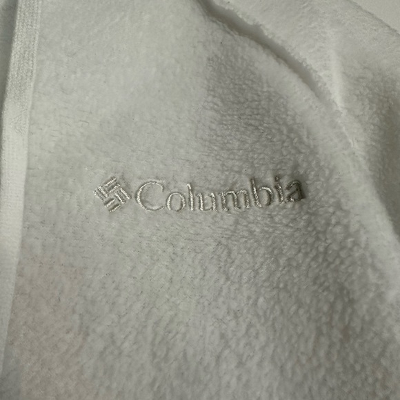 Columbia Full Zip Jacket White with Flower Embroidery - Picture 4 of 10